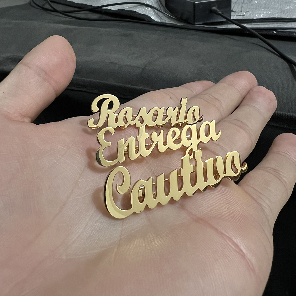 Custom name brooch interwoven  – Embroidery Kaftan recenzja i cena