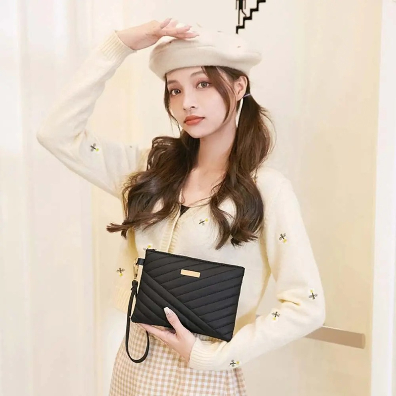 Stylish Women's Small Leather  – Embroidery Wallet recenzja i cena