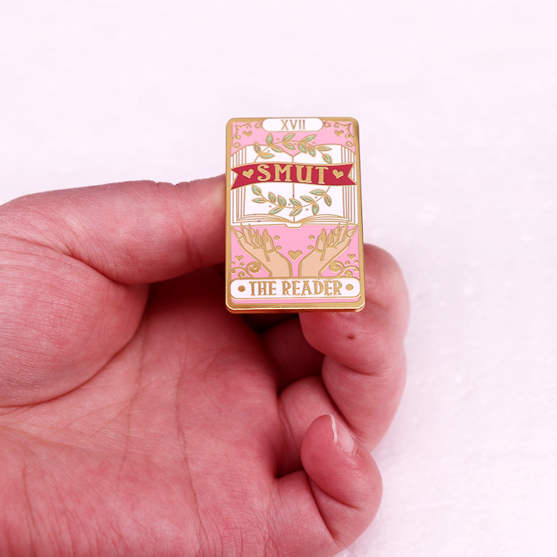 SMUT The Reader Book Enamel Pi – Embroidery Wallet recenzja i cena